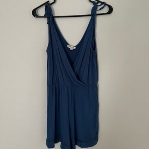 Blue‎ Romper